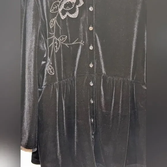 J. Jill Black Velvet Embroidered Top M Floral Whimsigoth Gothic Romantic Blouse - Picture 3 of 8